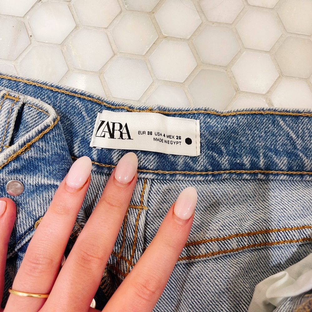 Zara distressed cropped jeans